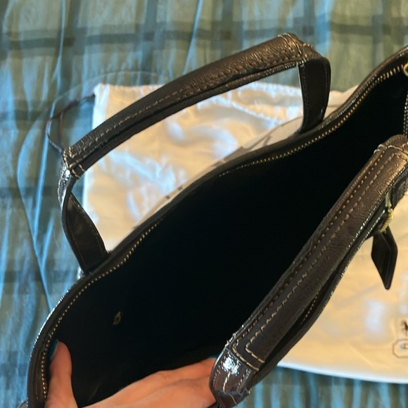 Coach C-pattern tote bag in camel. - Picture 4 of 6